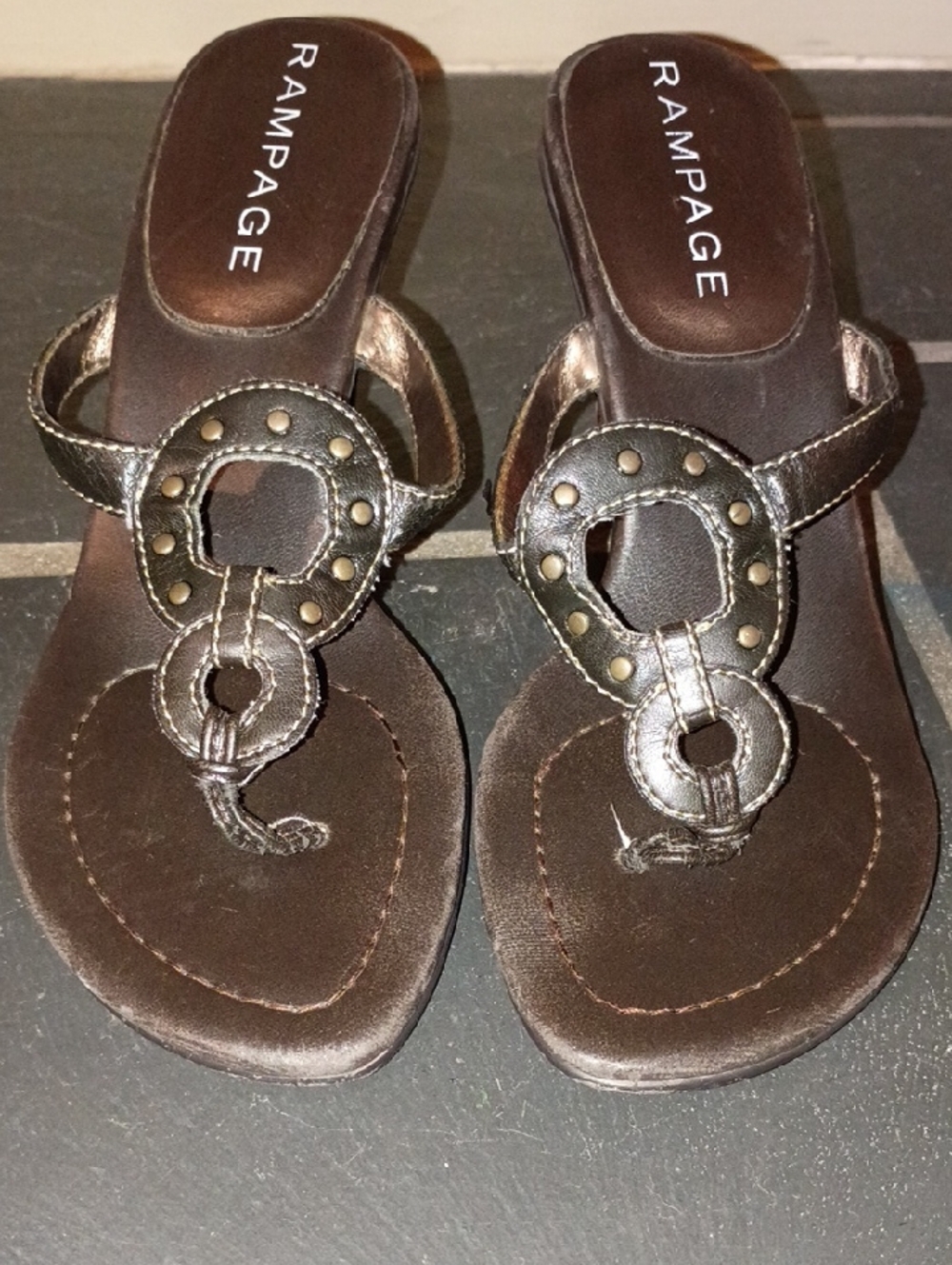 Rampage Bronze Metallic Ring-Accent Thong Sandals | Size 7